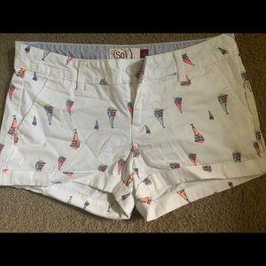 Size 1 juniors shorts.